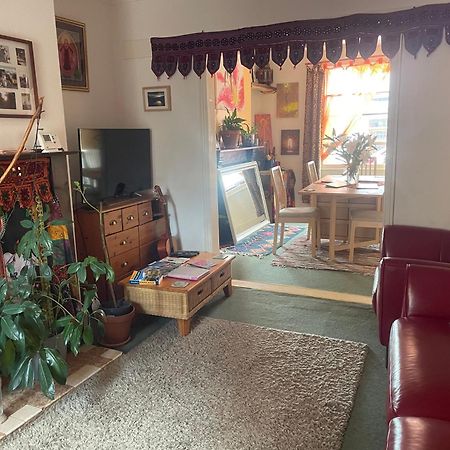 Homestay In The Heart Of Avalon Glastonbury Dış mekan fotoğraf